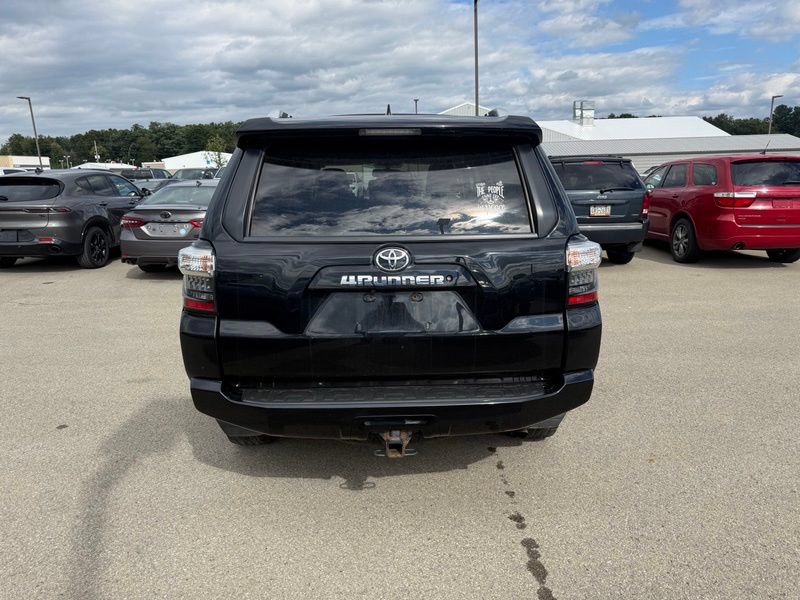 Used 2018 Toyota 4Runner SR5 Premium AWD/4WD image 17