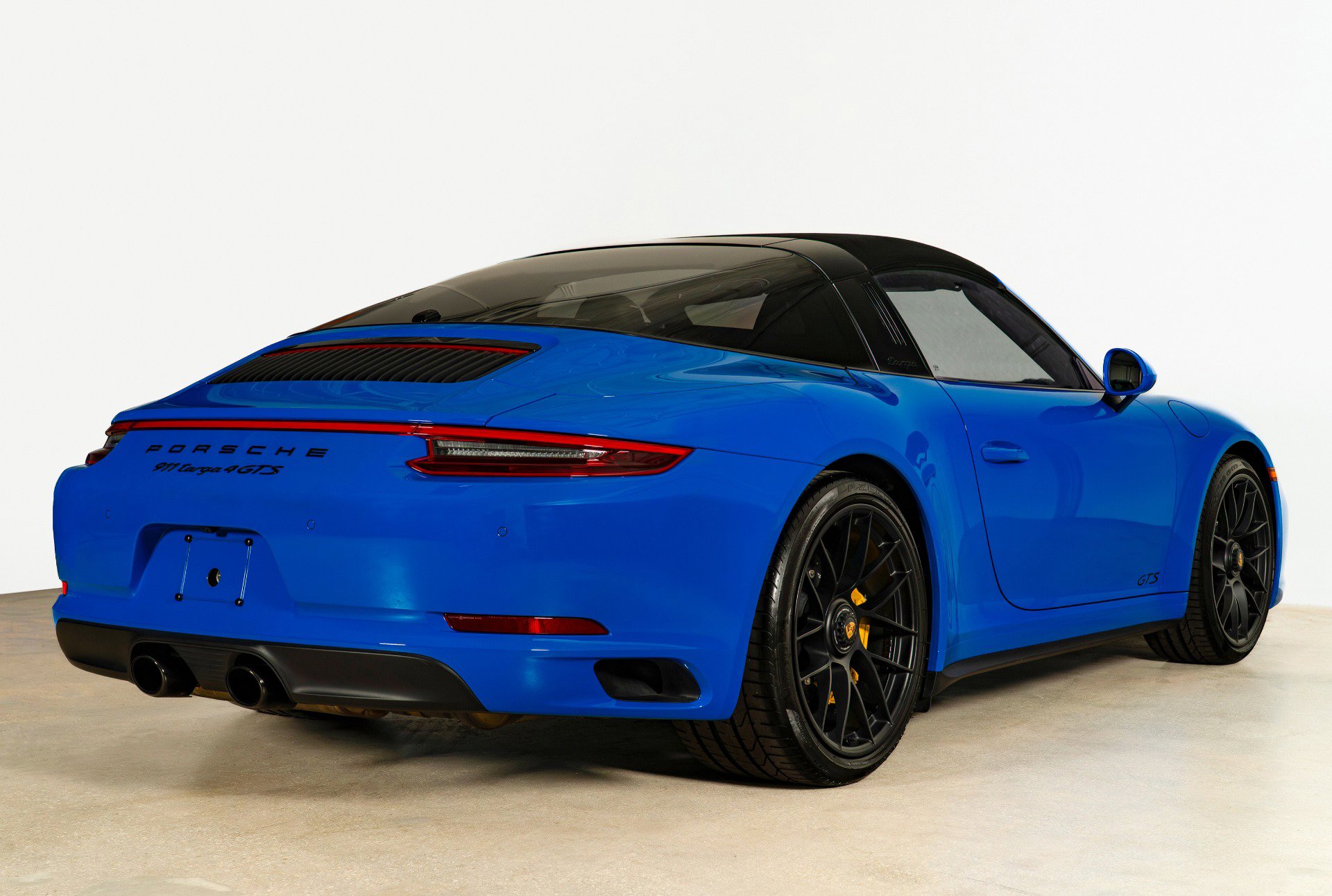 Used 2018 Porsche 911 Targa 4 GTS image 7