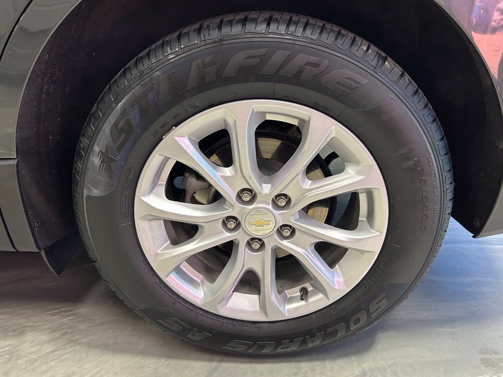 Used 2019 Chevrolet Equinox LT FWD image 18