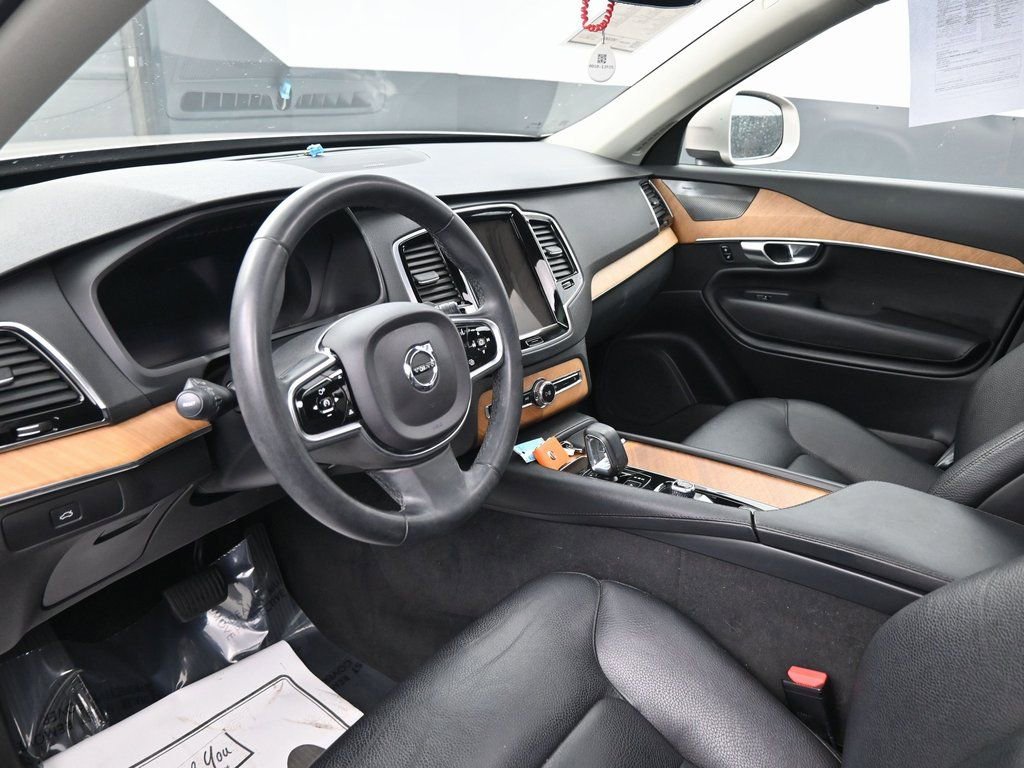 Used 2023 Volvo XC90 B6 Plus AWD/4WD image 29