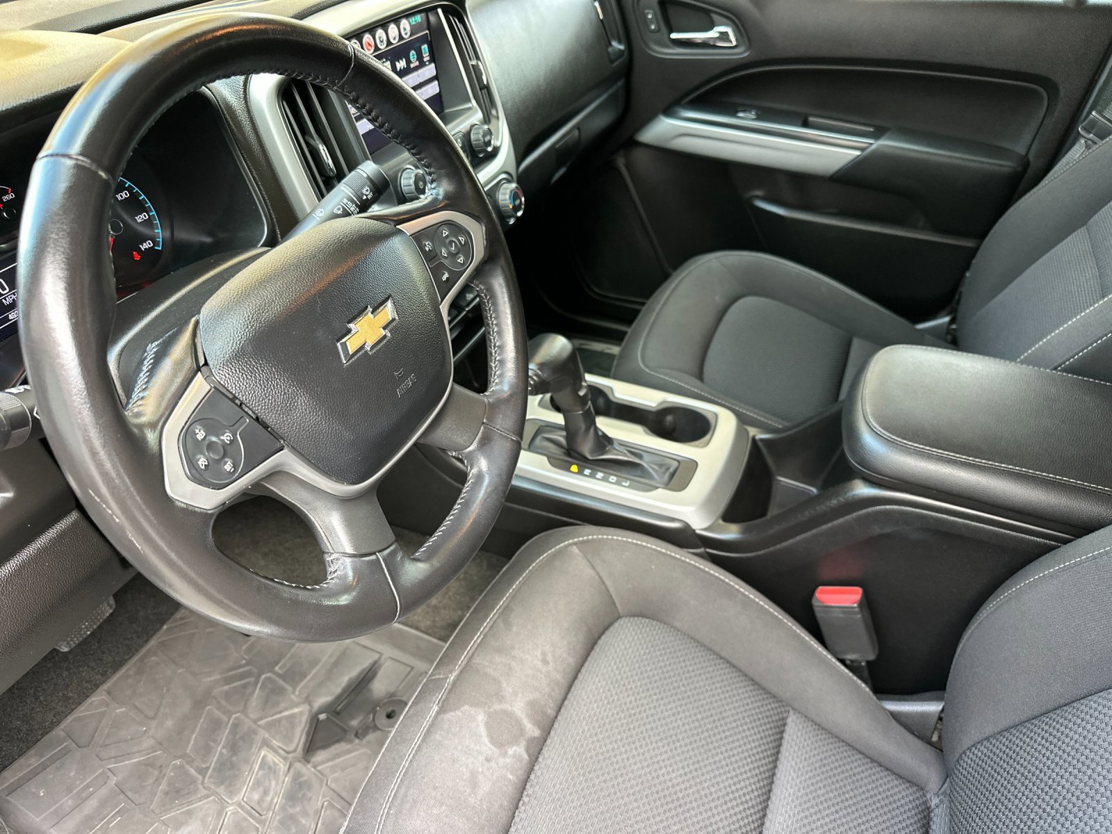 Used 2018 Chevrolet Colorado LT w/ LT Convenience Package image 10