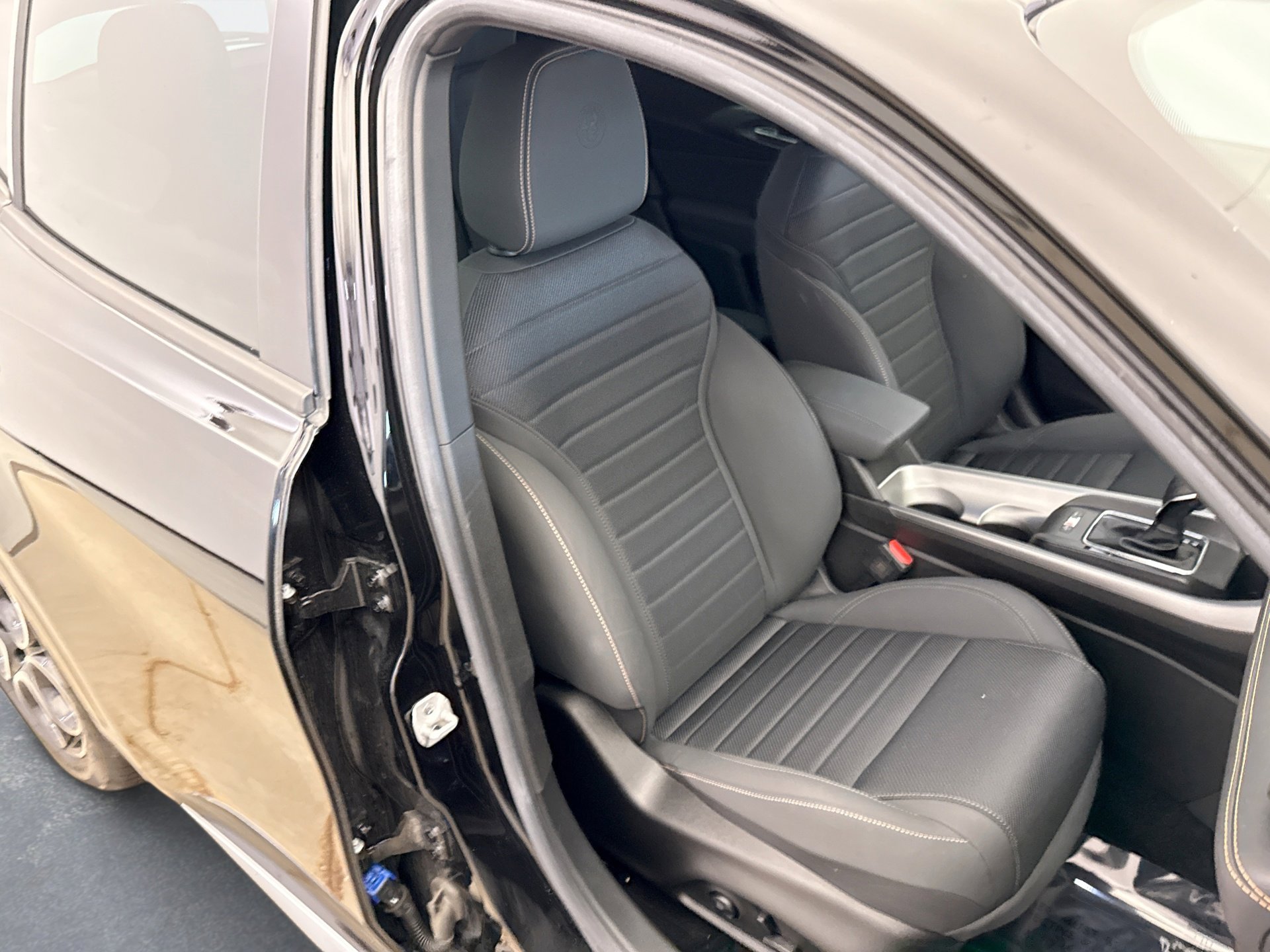 Used 2024 Alfa Romeo Tonale Ti image 16