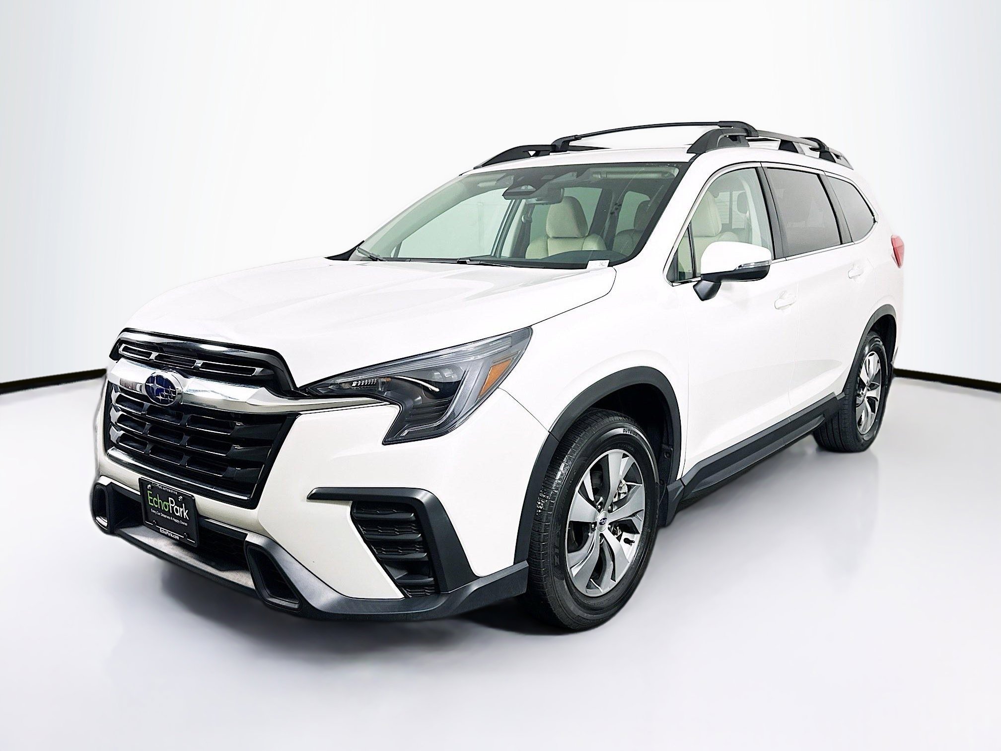 Used 2023 Subaru Ascent Premium w/ Convenience Package image 3