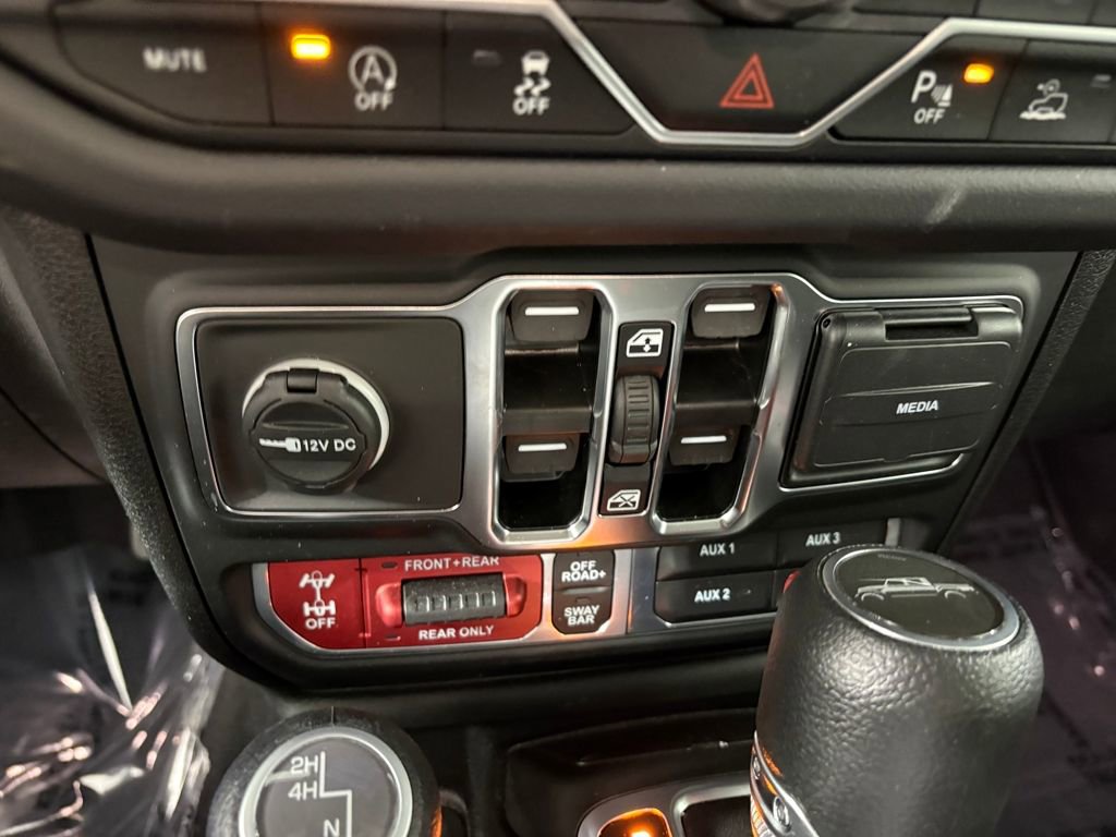 Used 2025 Jeep Gladiator Rubicon w/ Safety Group image 20