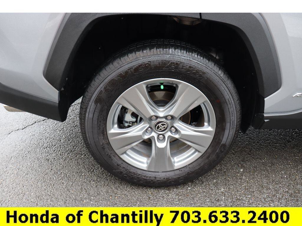 Used 2025 Toyota RAV4 XLE image 27