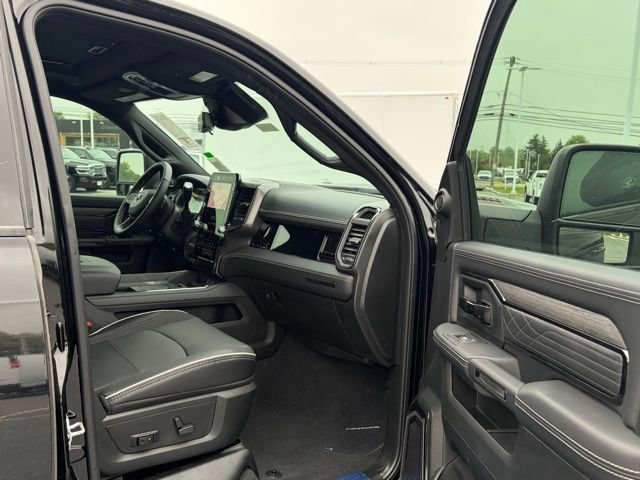 New 2026 RAM 3500 Limited AWD/4WD image 29