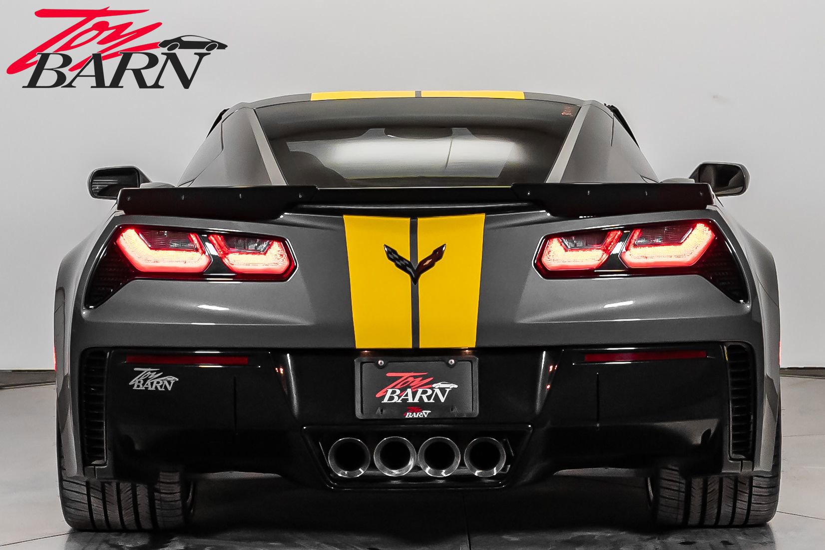 Used 2016 Chevrolet Corvette Z06 w/ 3LZ Preferred Equipment Group image 4