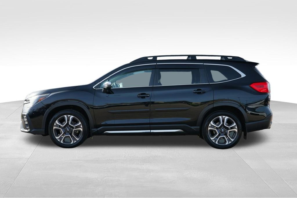 Used 2023 Subaru Ascent Limited w/ Technology Package image 4