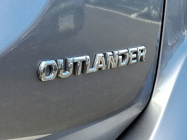 Used 2019 Mitsubishi Outlander ES AWD/4WD image 5