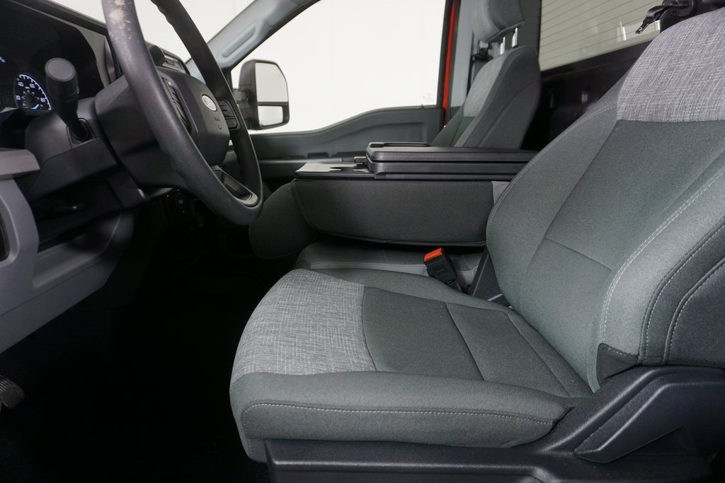 Used 2023 Ford F450 XLT w/ XLT Value Package image 14