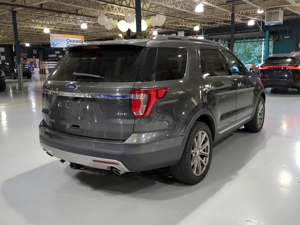 Used 2017 Ford Explorer Limited AWD/4WD image 8