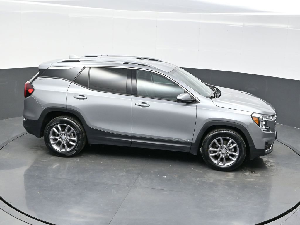 Used 2024 GMC Terrain SLT image 35