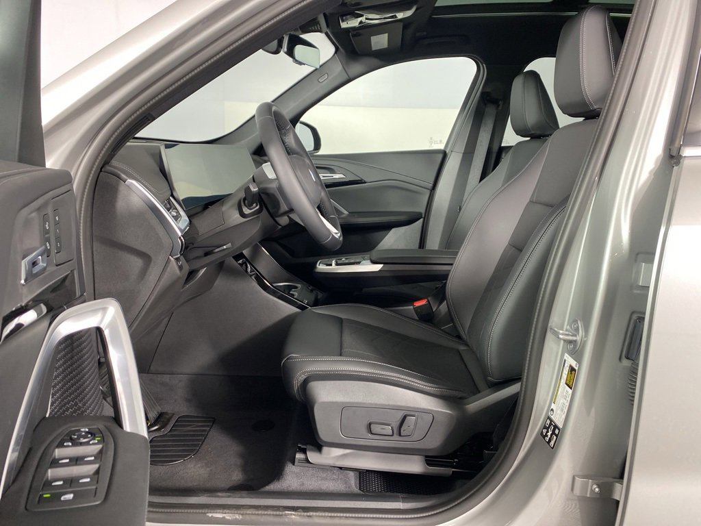 New 2026 BMW X1 xDrive28i w/ Convenience Package image 7