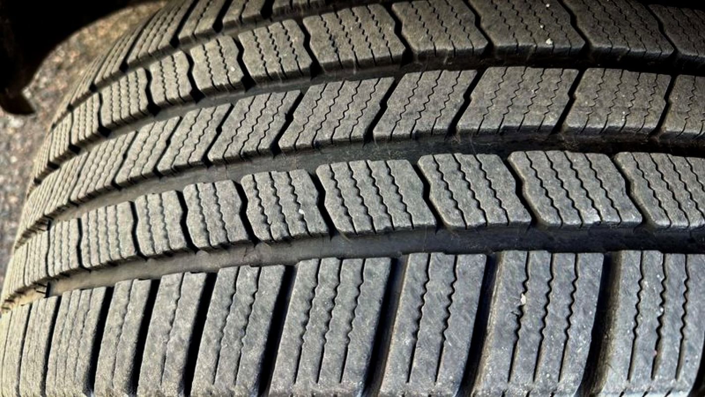 Used 2013 Ford Explorer Limited image 20