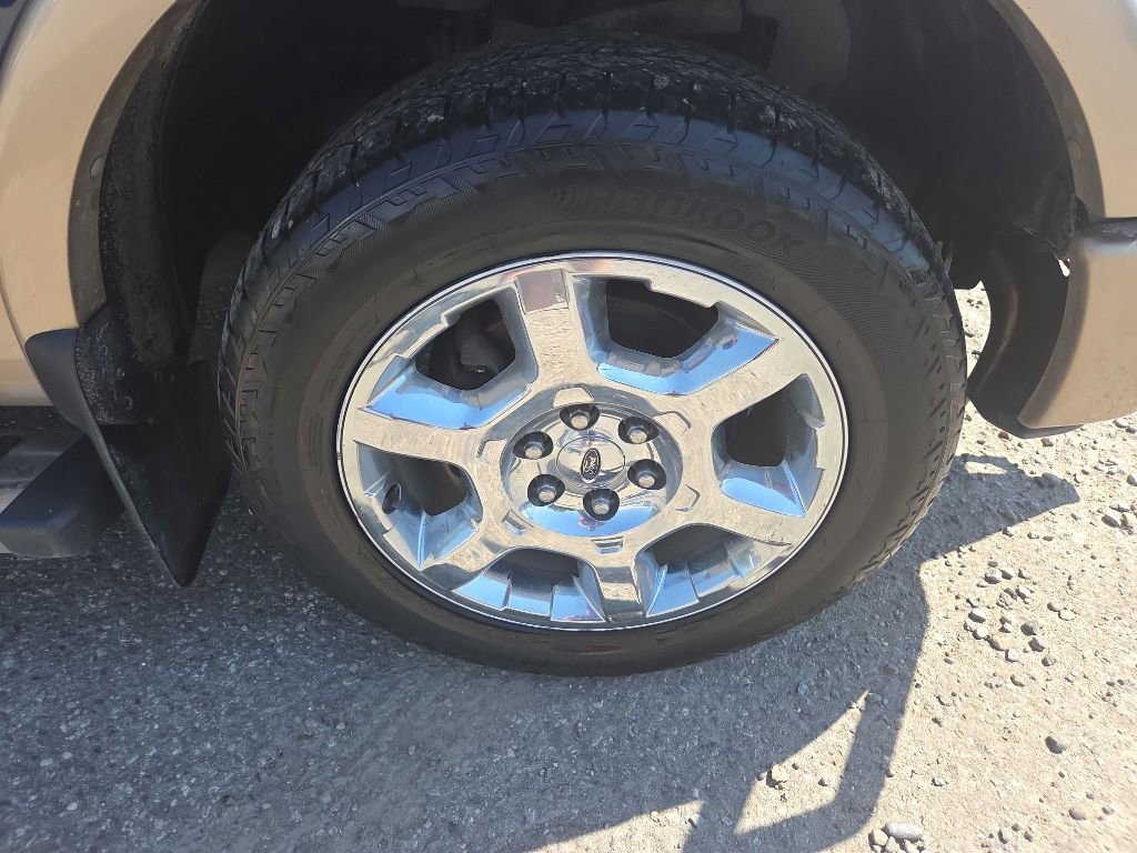 Used 2014 Ford F150 Lariat w/ Equipment Group 502A Luxury image 26