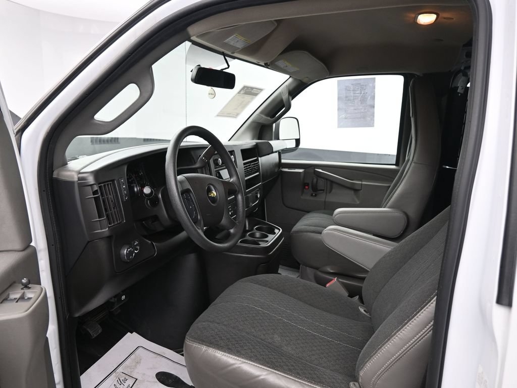Used 2024 Chevrolet Express 2500 w/ Driver Convenience Package RWD image 24