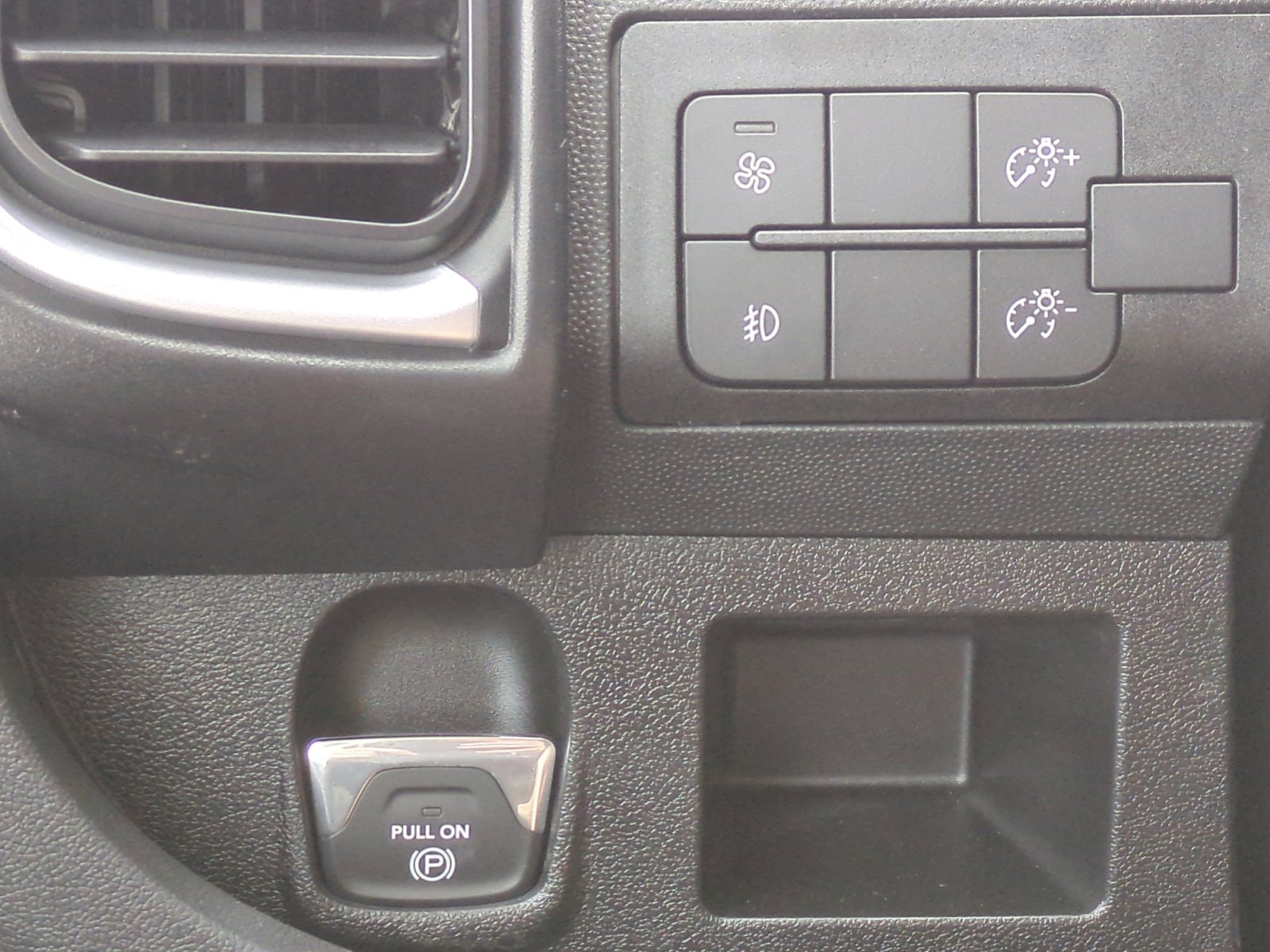 New 2025 RAM ProMaster 2500 w/ Quick Order Package 22G SLT image 30