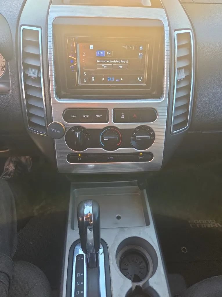 Used 2008 Ford Edge SEL FWD image 13