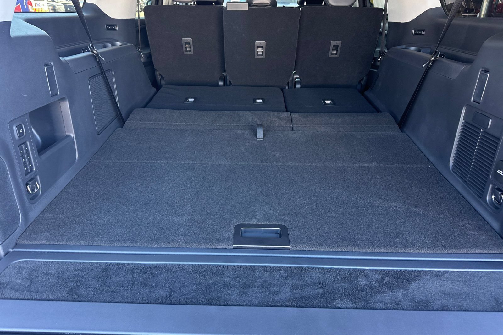 New 2027 Lincoln Navigator L Premier RWD image 15