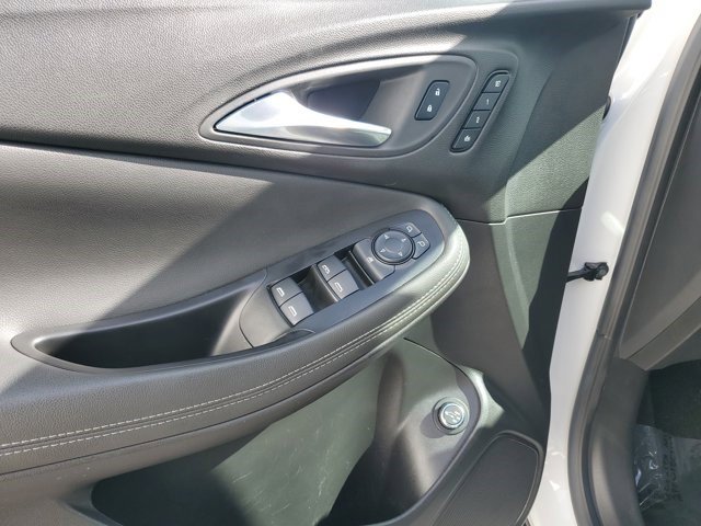 Certified 2023 Buick Encore GX Essence w/ Experience Buick Package FWD image 19