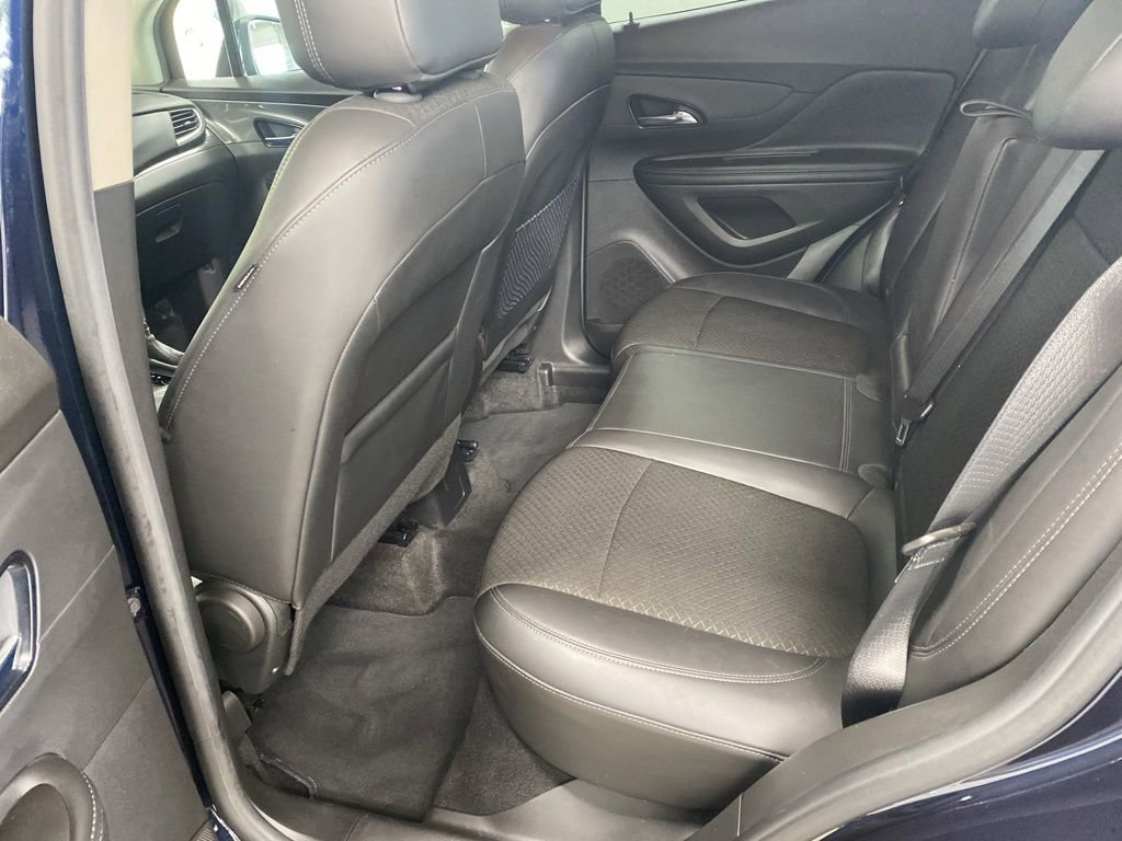 Used 2021 Buick Encore Preferred AWD/4WD image 21