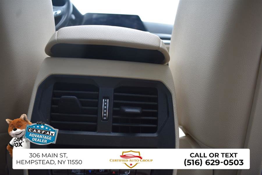 Used 2022 BMW 330e w/ Premium Package image 28