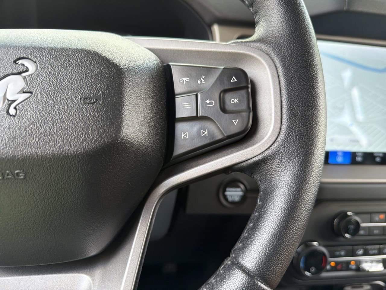 Certified 2025 Ford Bronco Outer Banks AWD/4WD image 29