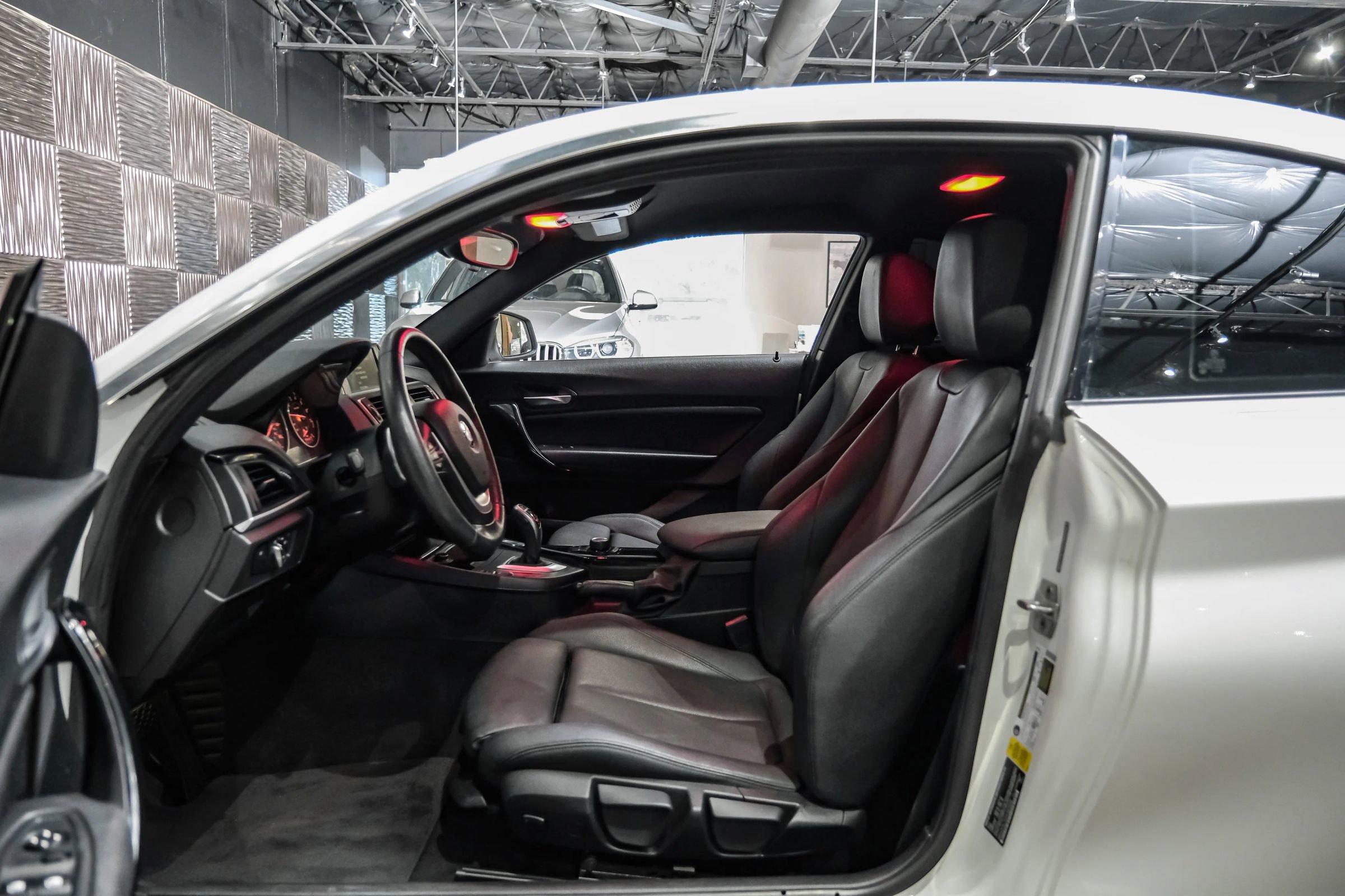 Used 2017 BMW 230i Coupe RWD image 4