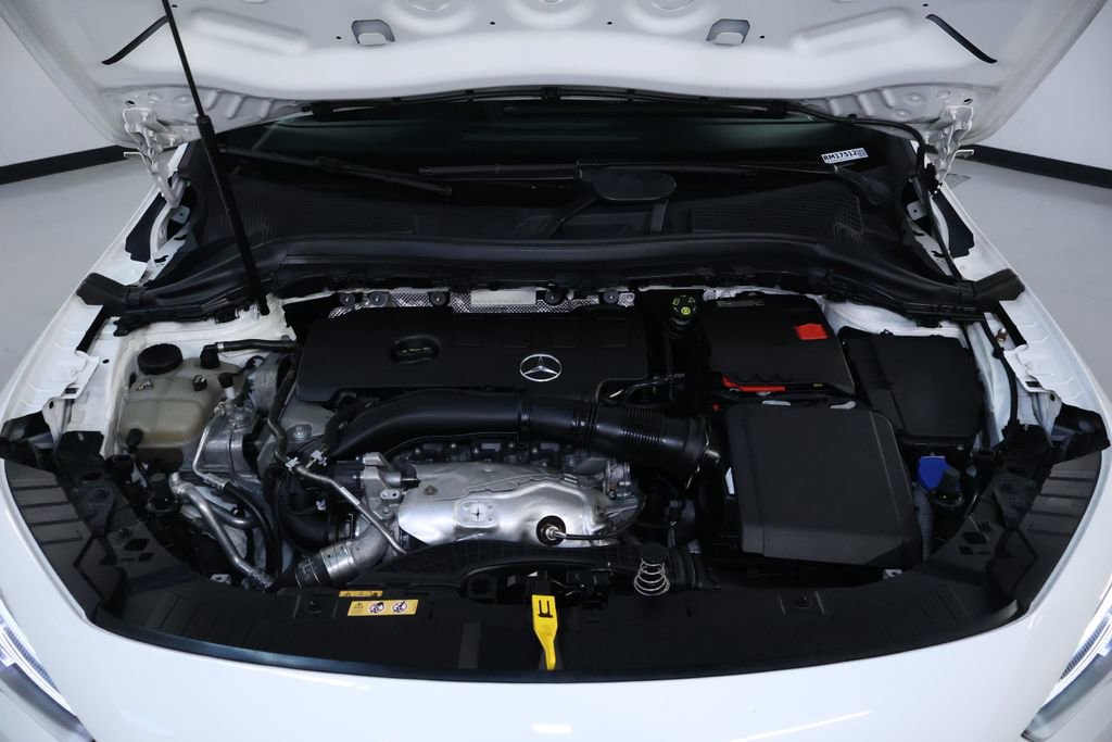 Used 2022 Mercedes-Benz GLA 250 4MATIC w/ AMG Line image 39