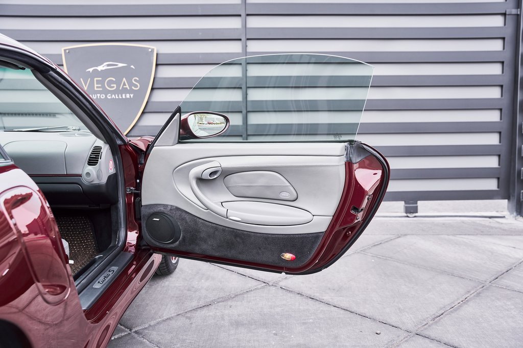 Used 2005 Porsche 911 Turbo image 26