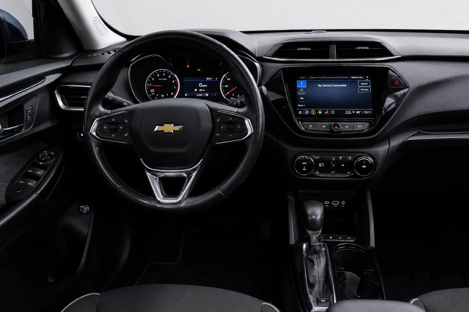Used 2023 Chevrolet TrailBlazer LT w/ Sun and Liftgate Package AWD/4WD image 5