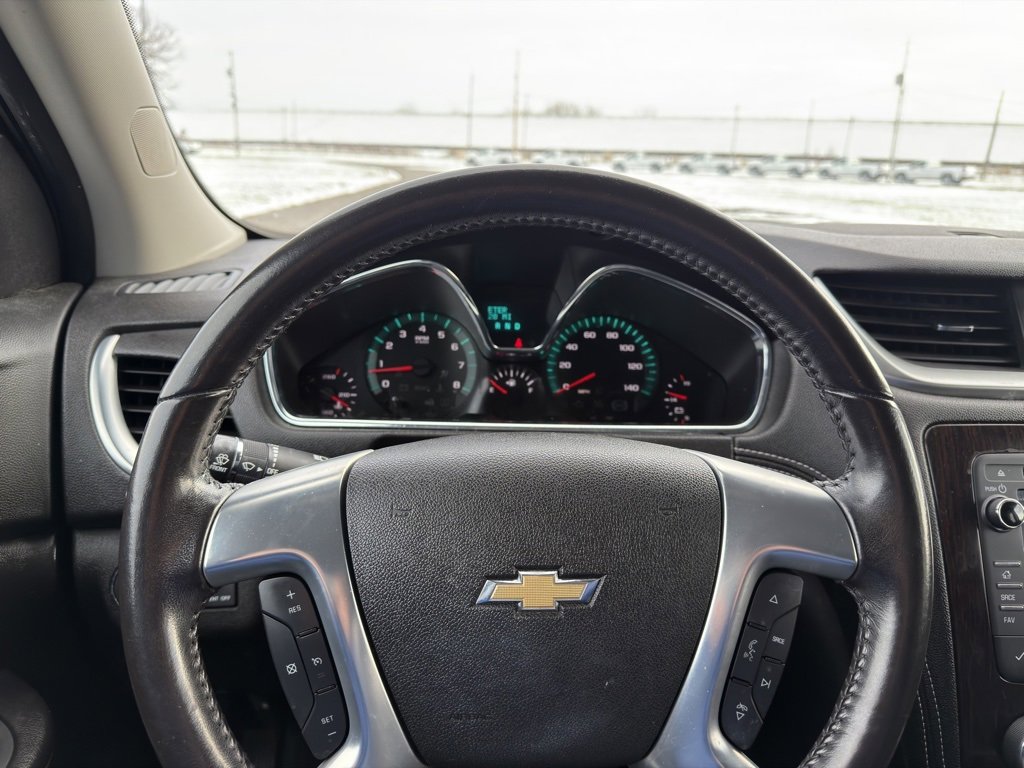 Used 2017 Chevrolet Traverse LT w/ Style and Technology Package image 33