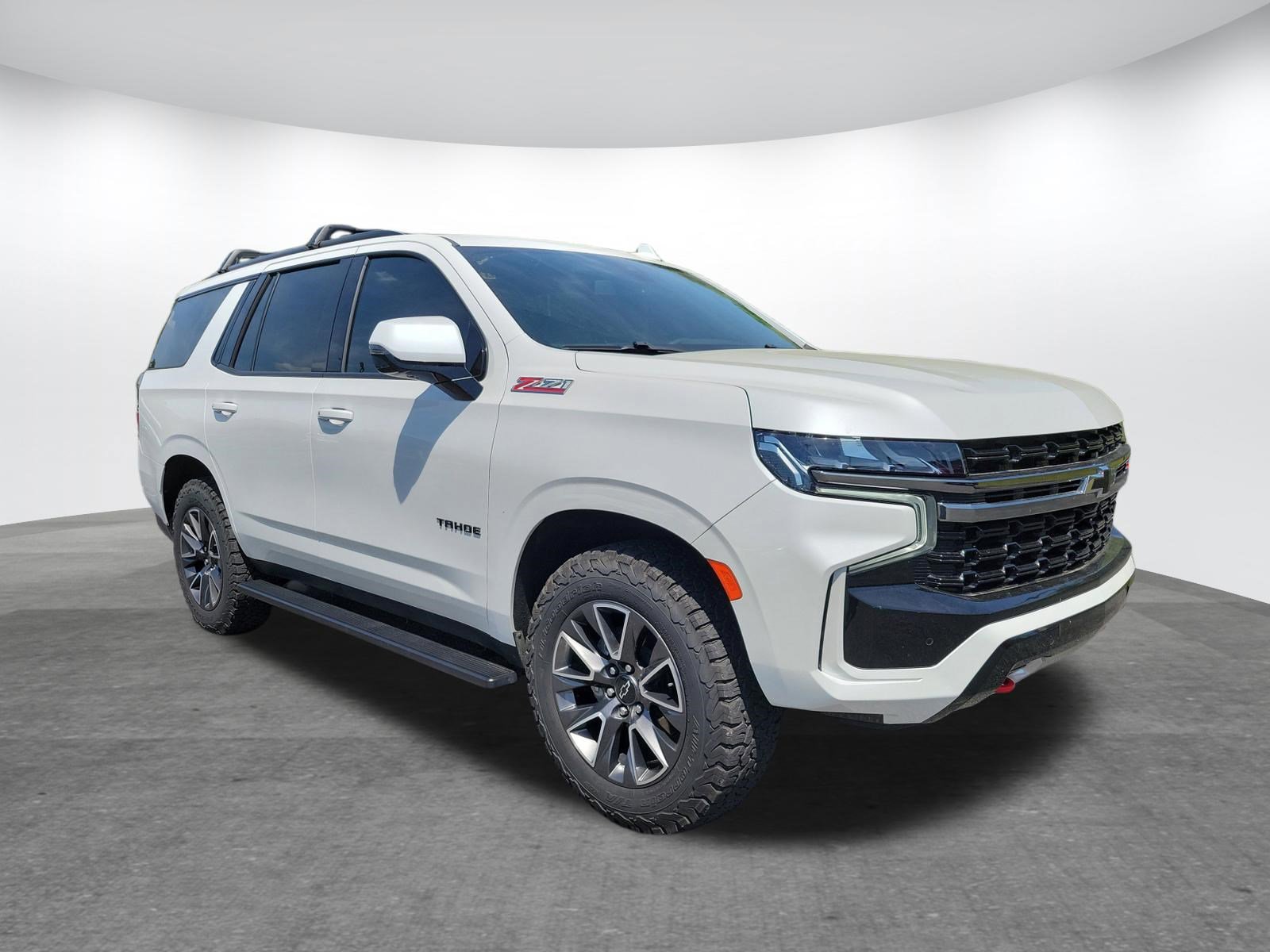 Used 2022 Chevrolet Tahoe Z71 w/ Luxury Package AWD/4WD image 31