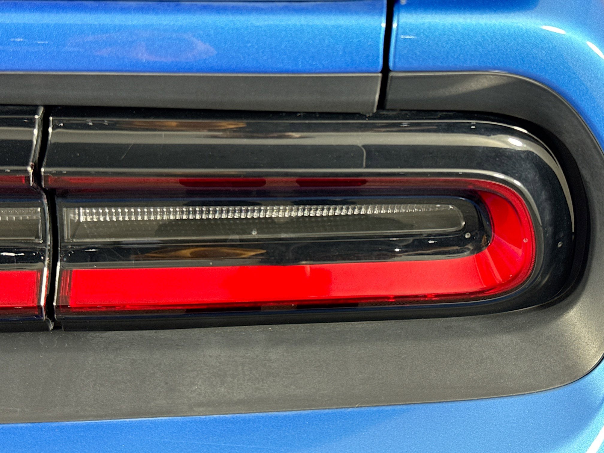 Used 2018 Dodge Challenger SXT w/ Blacktop Package image 28