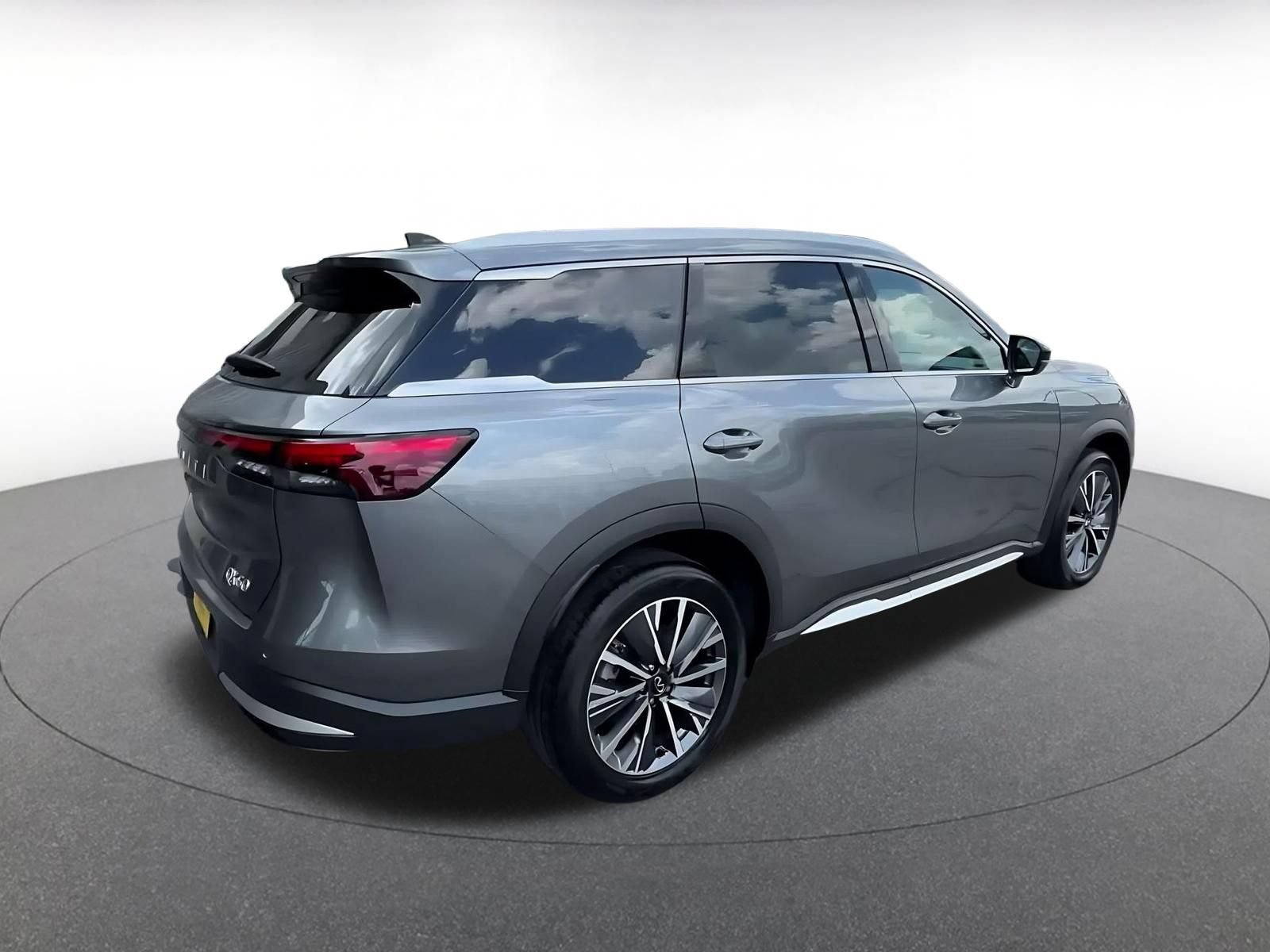 Used 2026 INFINITI QX60 Luxe FWD image 14