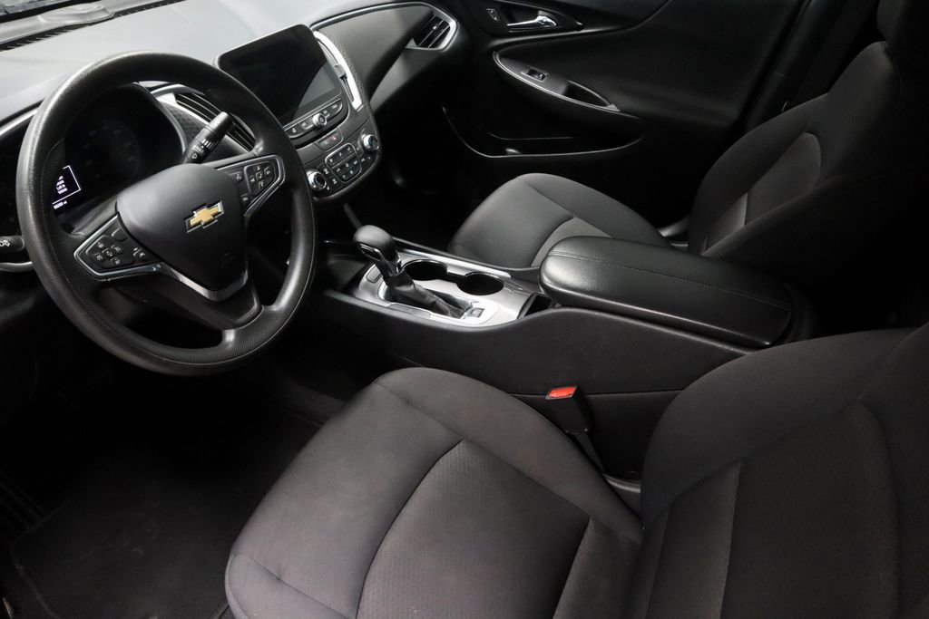 Used 2023 Chevrolet Malibu LT FWD image 23