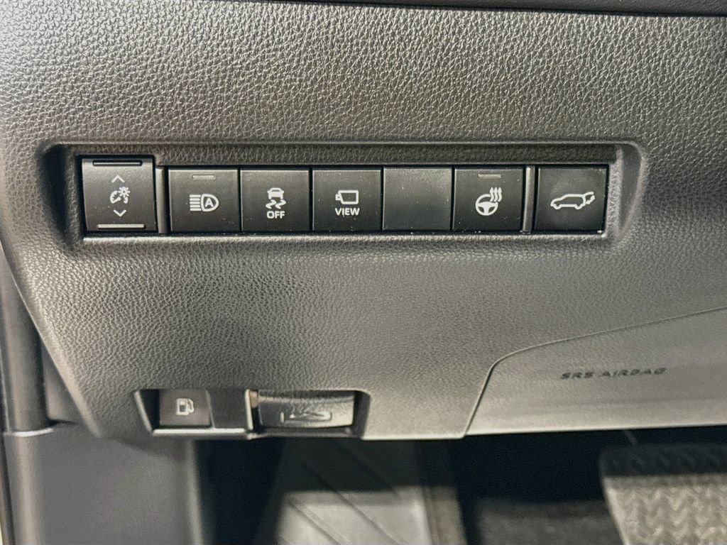 Used 2023 Toyota Venza Limited AWD/4WD image 10