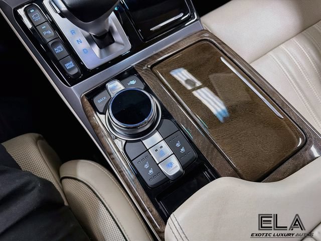 Used 2019 Genesis G90 5.0 Ultimate RWD image 22
