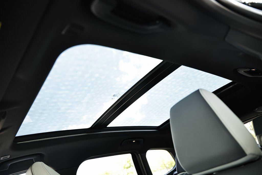 New 2026 BMW X1 xDrive28i w/ Convenience Package image 18