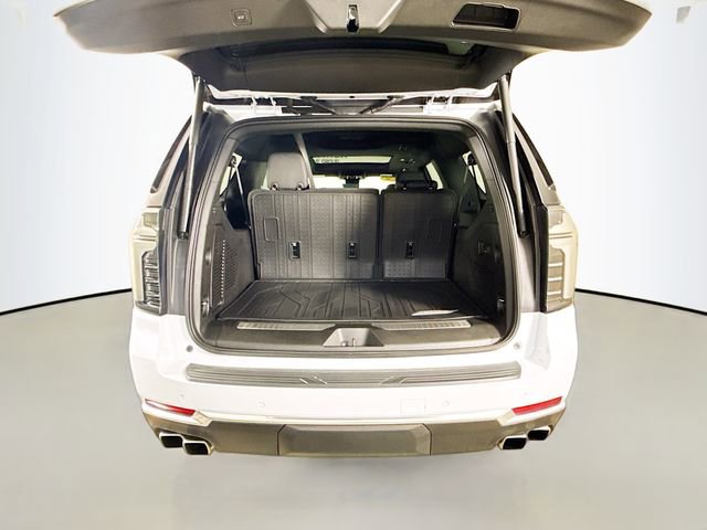 Used 2026 Chevrolet Suburban High Country w/ Sun And Tow Package AWD/4WD image 30