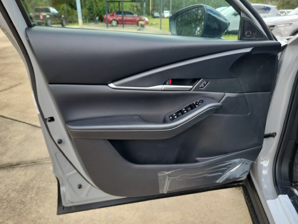 New 2026 MAZDA CX-30 AWD 2.5 S w/ Select Sport Pkg image 17