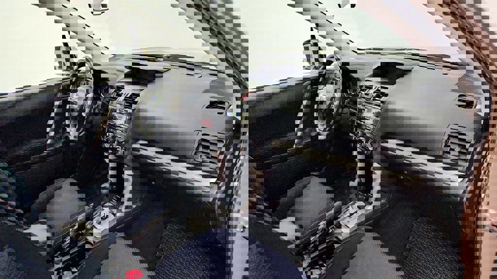 Used 2015 Subaru Forester 2.5i Premium w/ All-Weather Package image 24