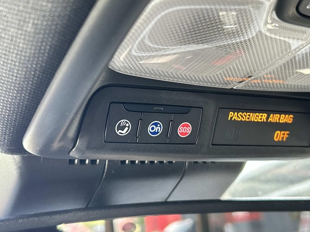 Used 2025 Chevrolet Colorado Z71 AWD/4WD image 38