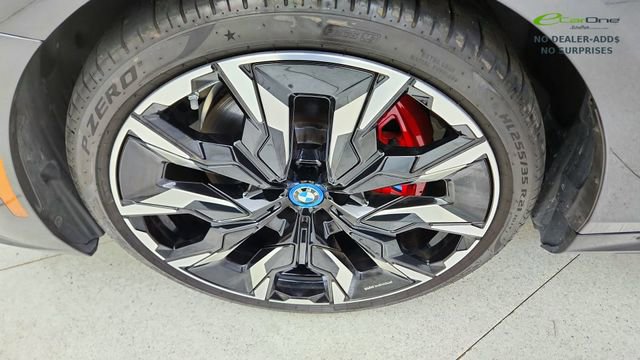 Used 2024 BMW i5 eDrive40i w/ M Sport Package image 59