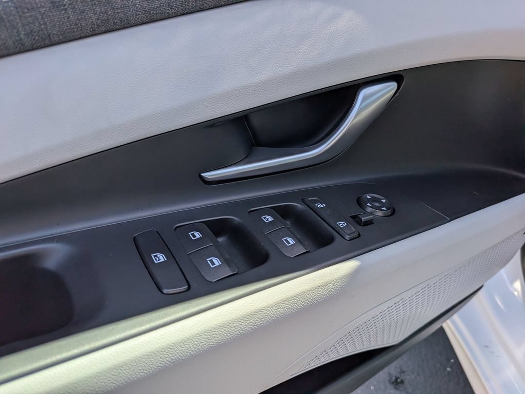 Certified 2026 Hyundai Elantra Limited FWD image 13