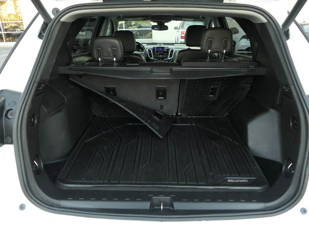 Used 2020 Chevrolet Equinox Premier w/ Premier Redline Edition image 26