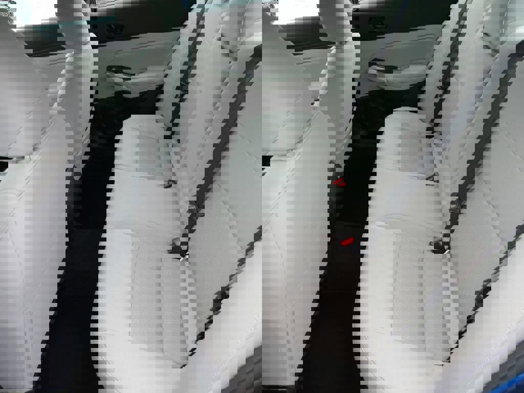 Used 2025 Nissan Altima 2.5 SV image 12