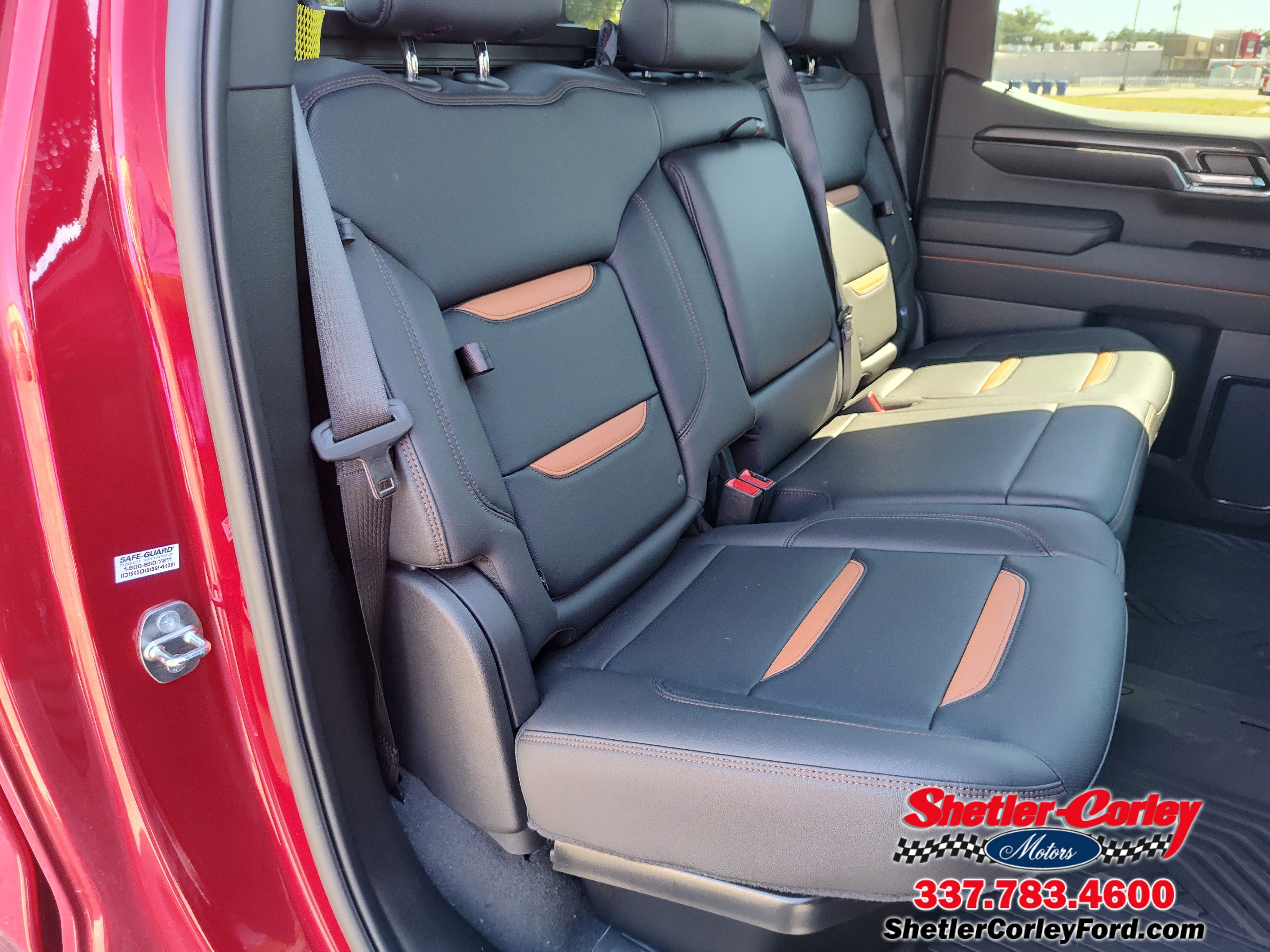 Used 2024 GMC Sierra 1500 AT4 w/ Technology Package image 25