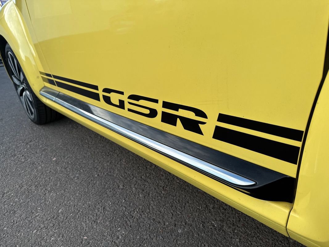 Used 2014 Volkswagen Beetle GSR image 12