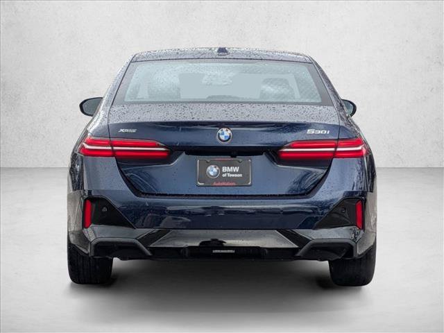 New 2026 BMW 530i xDrive w/ M Sport Package AWD/4WD image 8